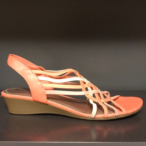 Naturalizer short heeled sandals - Picture 4 of 5